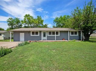 909 Victoria St, Waco, TX 76705