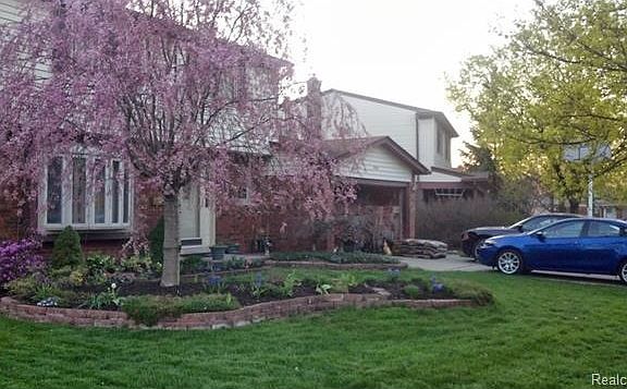 2nd image of 7783 Hillsboro Dr