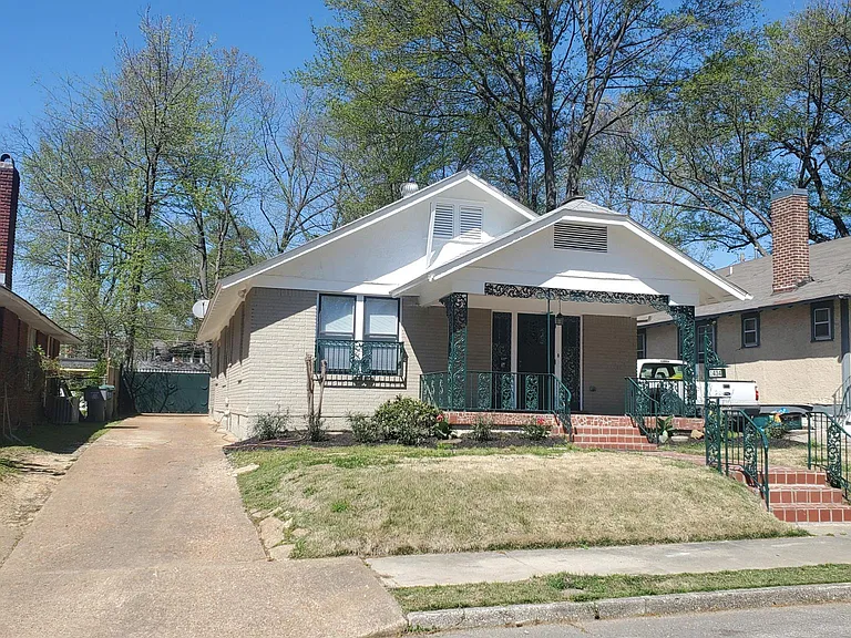 1434 Somerset Ave — Photo 2