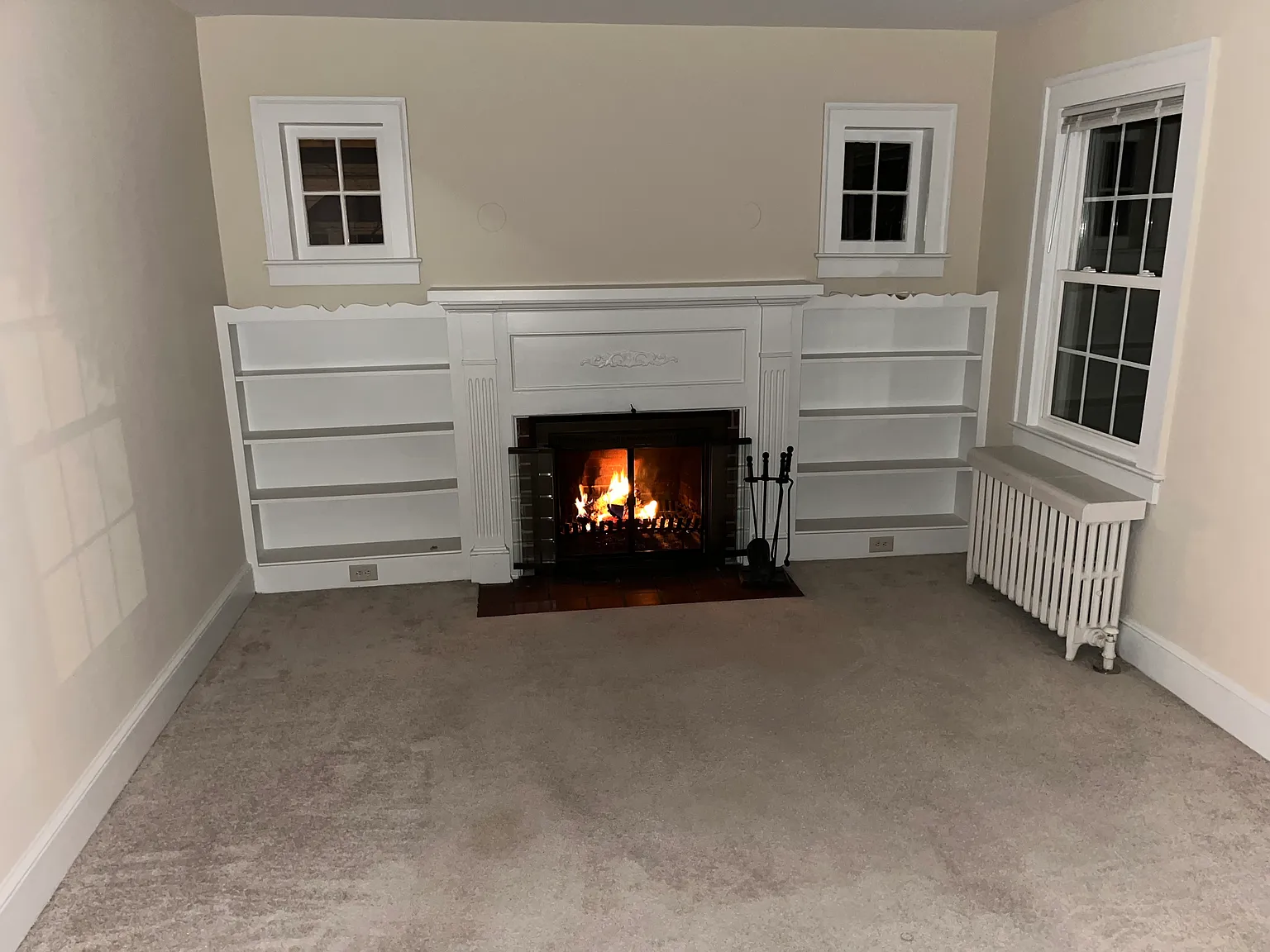 2 bed, 900 sqft, $2,100 — Photo 2