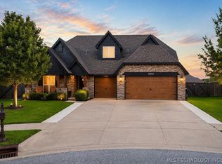 2102 E 132nd St S, Bixby, OK 74008