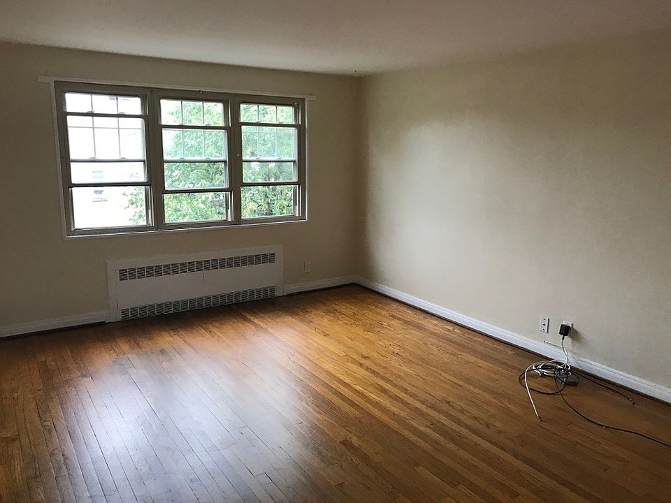 1st image of 2726 Elmwood Ave APT 2