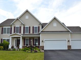333 Franlee Ln, Victor, NY 14564