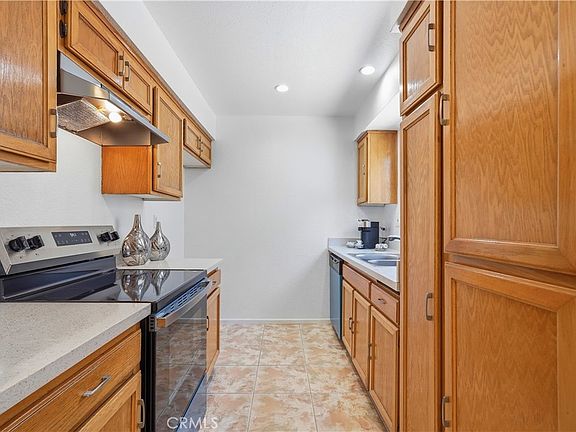 5th image of 7651 Los Angeles