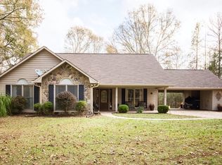 227 Ridgeway Dr, Cataula, GA 31804
