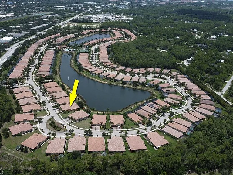 9142 Isla Bella Cir — Photo 35