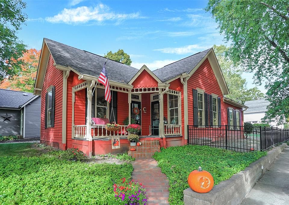 1st image of 410 Linden St