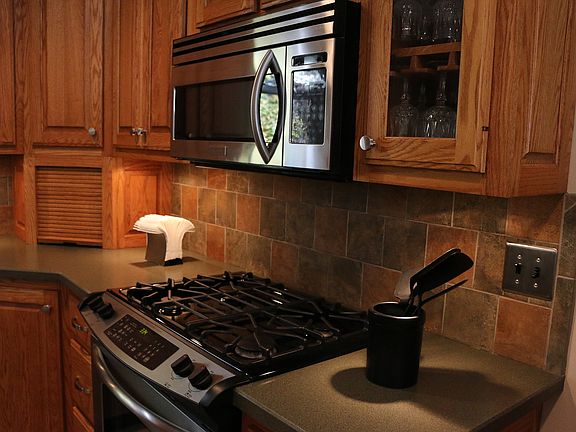 3rd image of 62 Teri Ln