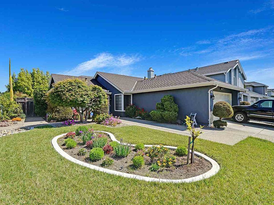 1st image of 3638 La Costa Ave