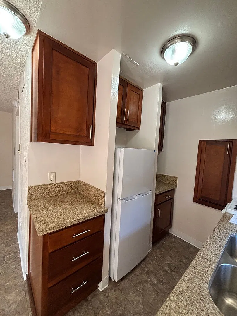 1-Bedroom In Torrance | All Utilities Included | Only $950 Deposit! — Photo 4