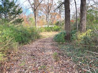 535 Crepe Myrtle Dr, Seneca, SC 29678