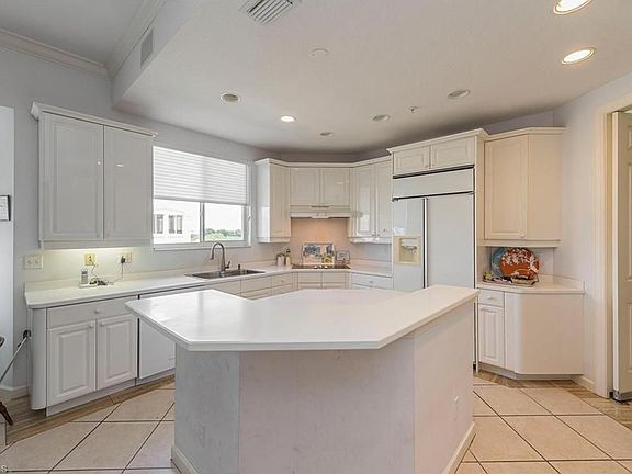 4th image of 7671 Pebble Creek Cir Penthouse 501
