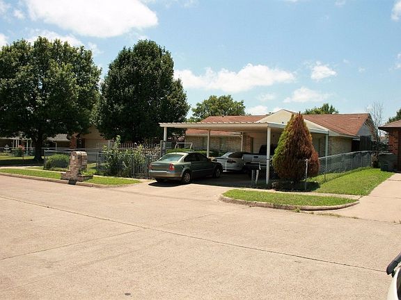 3rd image of 4721 Platte Dr