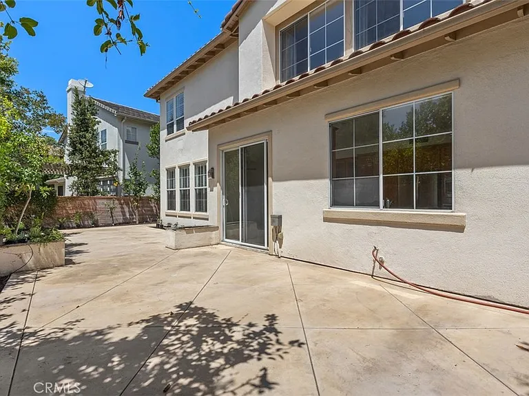 82 Laurelhurst Dr — Photo 23