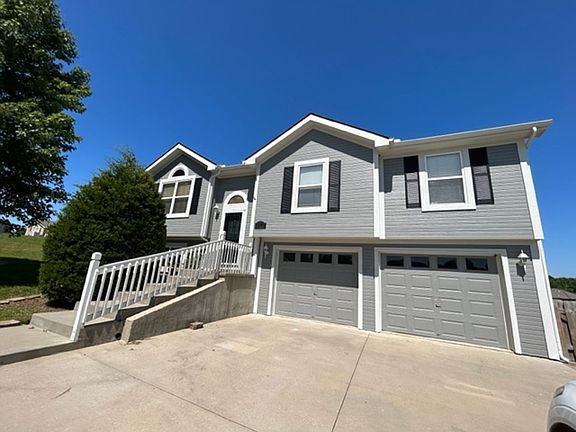 2nd image of 4221 Clayton Ct