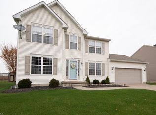 3940 Martins Run Dr, Lorain, OH 44053