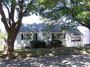 19 Lincoln Rd, Peabody, MA 01960