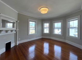104 Oxford St #4, Cambridge, MA 02138