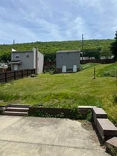 255 E Catawissa St — Photo 2