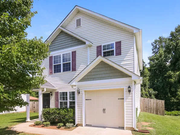 417 Randolph Dr, Clayton, NC 27520