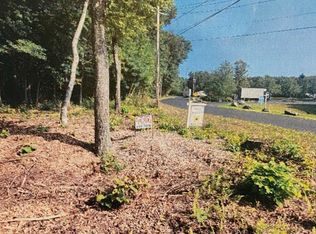 2 N Hatfield Rd, Hatfield, MA 01038