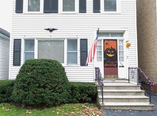 540 7th Ave, Troy, NY 12182