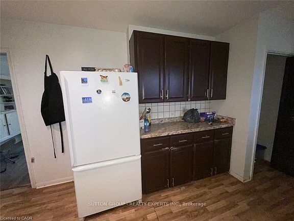 2nd image of 415 Mount Pleasant Rd