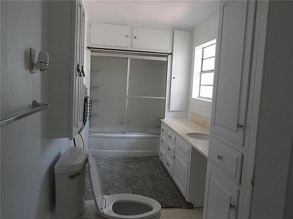 5th image of 1766 N 20th St