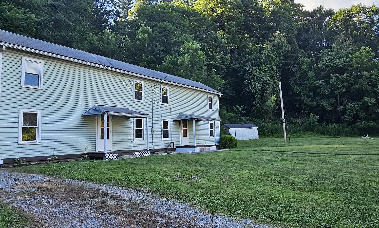 4 bed, 1400 sqft, $1,300 — Photo 1
