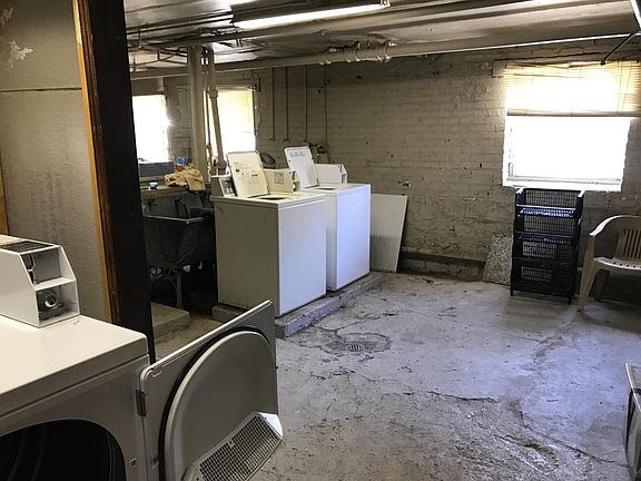3rd image of 3056 W Logan Blvd