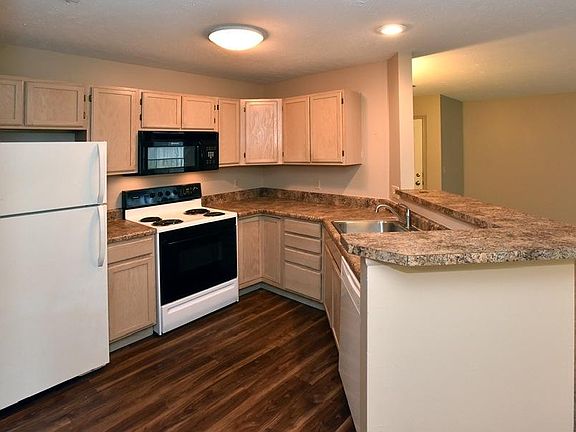 3rd image of 1460 Buckingham Gate Blvd Unit D
