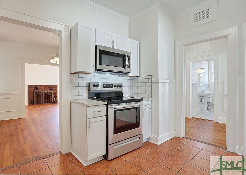 1st image of 233 Lawton Ave