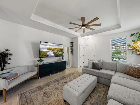 350 Purple Heart Dr, Buda, TX 78610