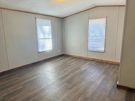 5th image of 205 W Conyers Ave Lot 6
