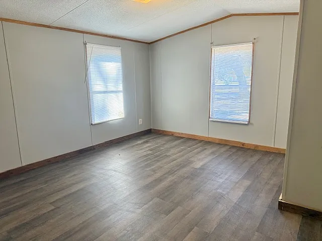 205 W Conyers Ave #6 — Photo 5