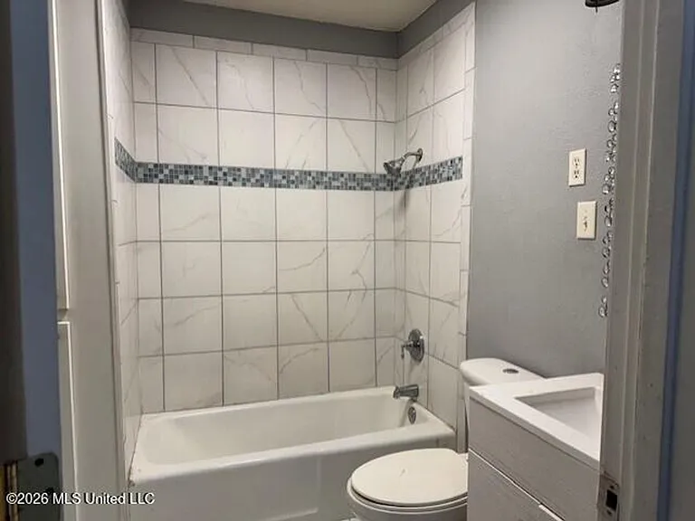 5300 Beardslee St — Photo 13