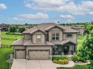 1213 Becket Ct, Raymore, MO 64083