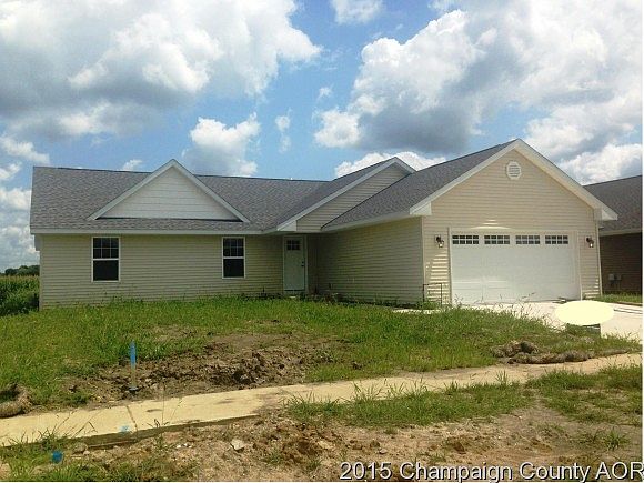 1st image of 2702 N Skyline Dr