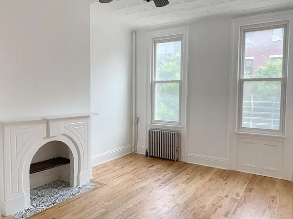 247 Devoe Street image 4 of 6