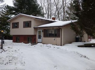 3820 Havens Rd, Dryden, MI 48428