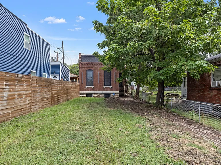 3418 Michigan Ave — Photo 17