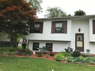 9006 Poplar Rd, Orland Park, IL 60462