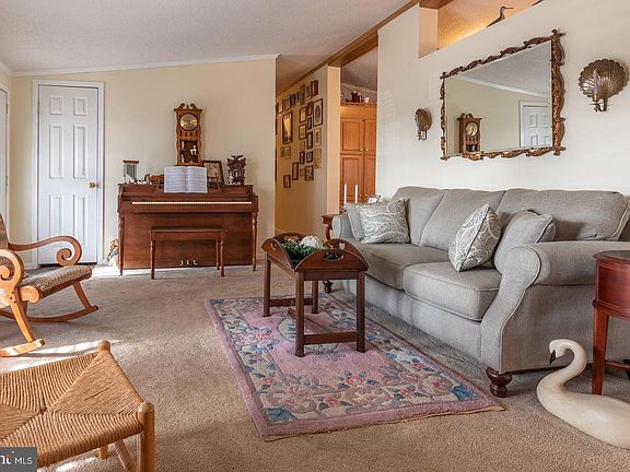 4th image of 22277 Raven Cir