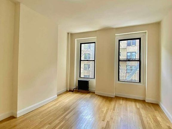 4th image of 226 W 25th St APT 3FW