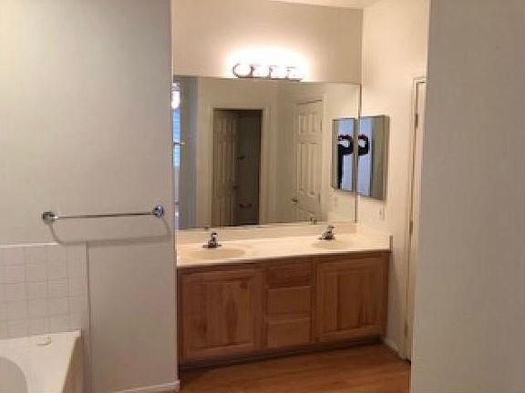2nd image of 609 Artrea Pl