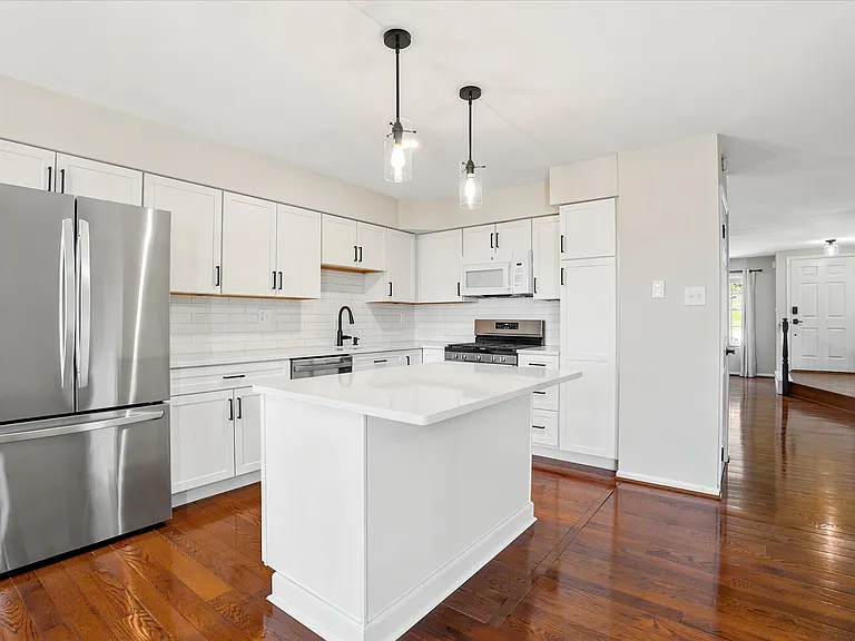 Brand New Modern Kitchen