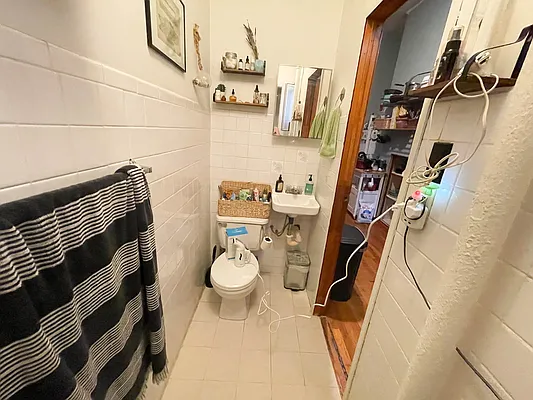 Rented by Ulas Real Estates Inc | media 22