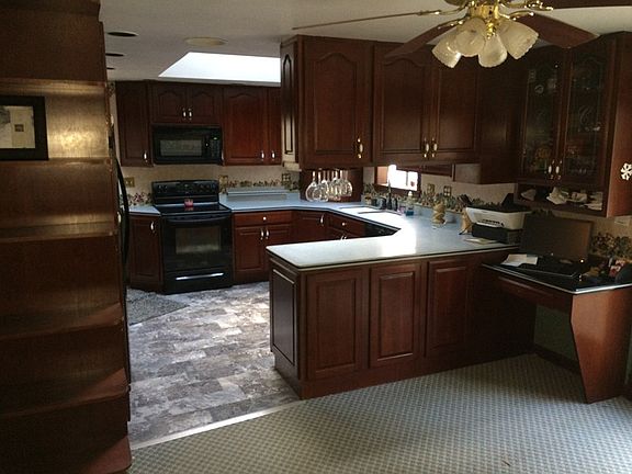 5th image of 114 Cumpston Ln