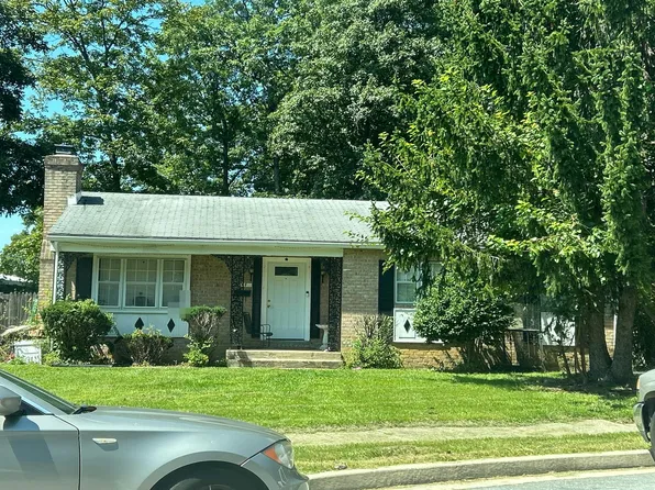 4 Glen Wilton Ct, Baltimore, MD 21228