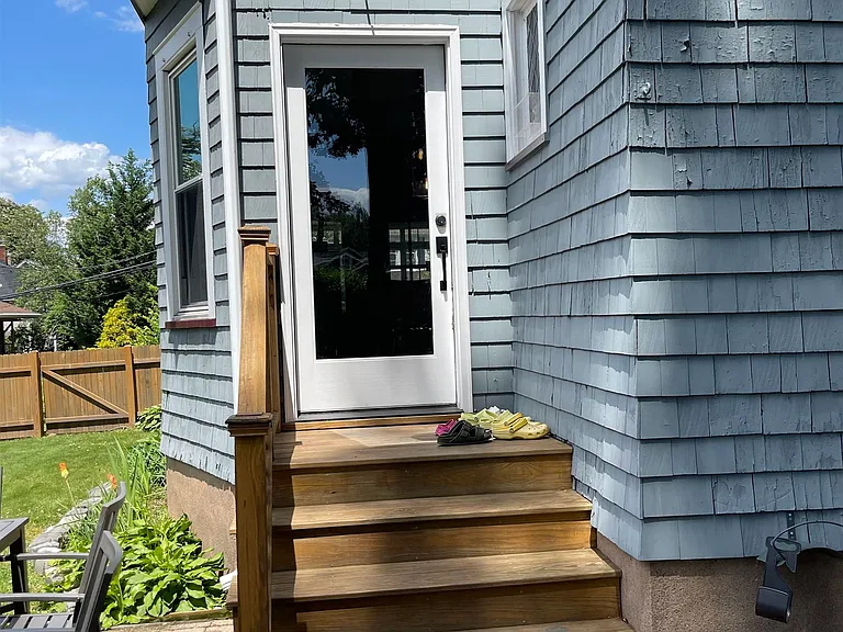 5 Saint Clair Ave — Photo 13